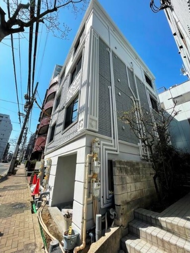 【新築!広尾駅 徒歩9分】