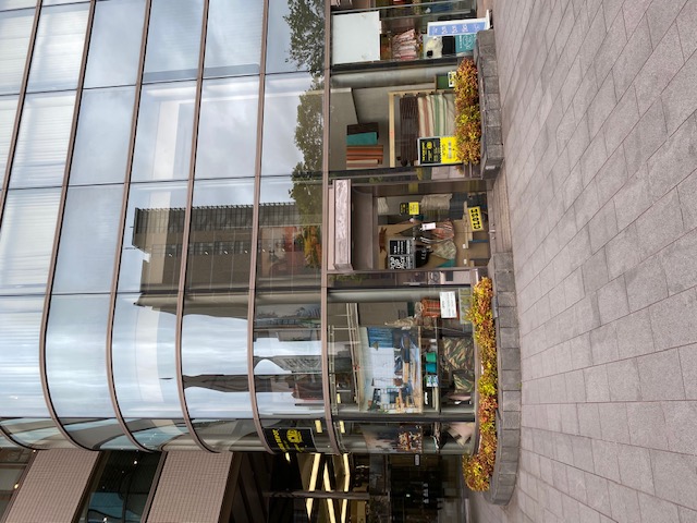 【表参道駅 徒歩4分 現況:サービス(その他) その他居抜き物件 【軽飲食程度相談】】