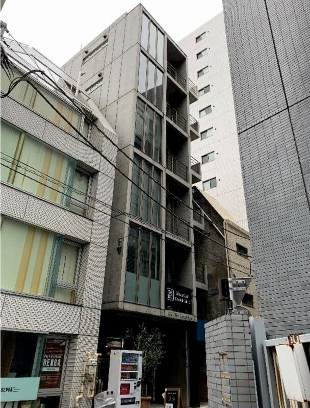【新富町駅 徒歩4分ほか、築地、東銀座利用可能。早めの内見・申し込みでワインバル無償譲渡可能 【飲食可】】