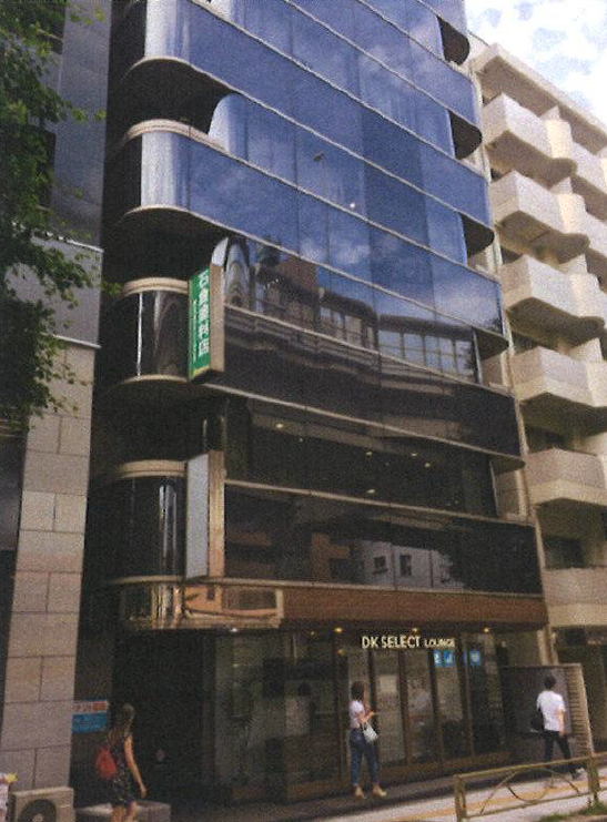 【三軒茶屋駅 徒歩2分 1F 駅近!前面ガラス張りの路面店舗物件 【飲食不可】】