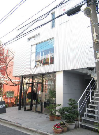 【代官山駅 徒歩5分 1F 外観ガラス張り!現況アパレルの路面店舗物件 【飲食不可】】