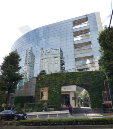 【外苑前駅徒歩3分 B1F 外観ガラス張りの店舗物件【軽飲食程度相談】】